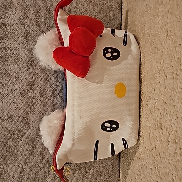 Handbags - Hello Kitty Pouch